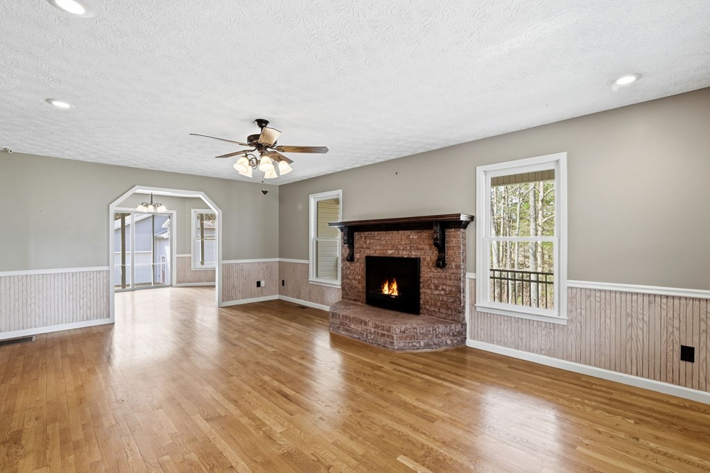 Ellijay, Georgia, 30540, United States, 3 Bedrooms Bedrooms, ,4 BathroomsBathrooms,Residential,Active,2025626