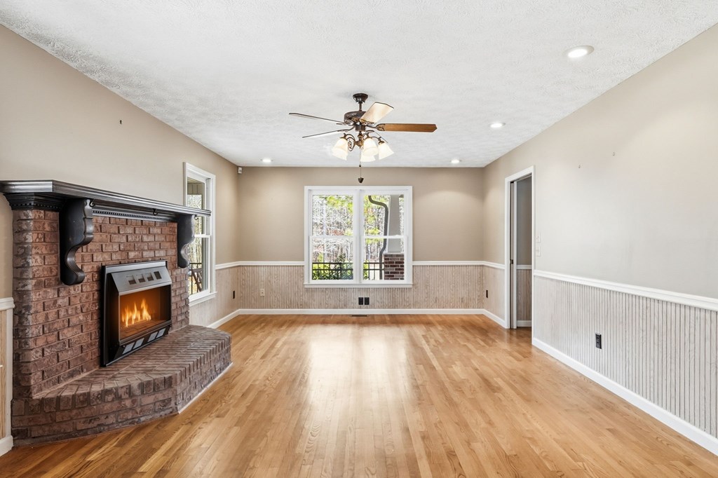 Ellijay, Georgia, 30540, United States, 3 Bedrooms Bedrooms, ,4 BathroomsBathrooms,Residential,Active,2025626