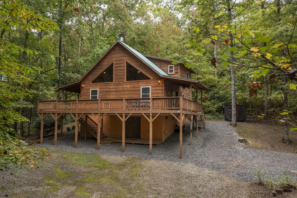 615 Valley View Heights Lane