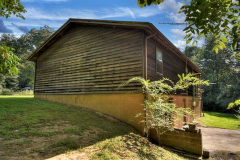 A home in Mccaysville