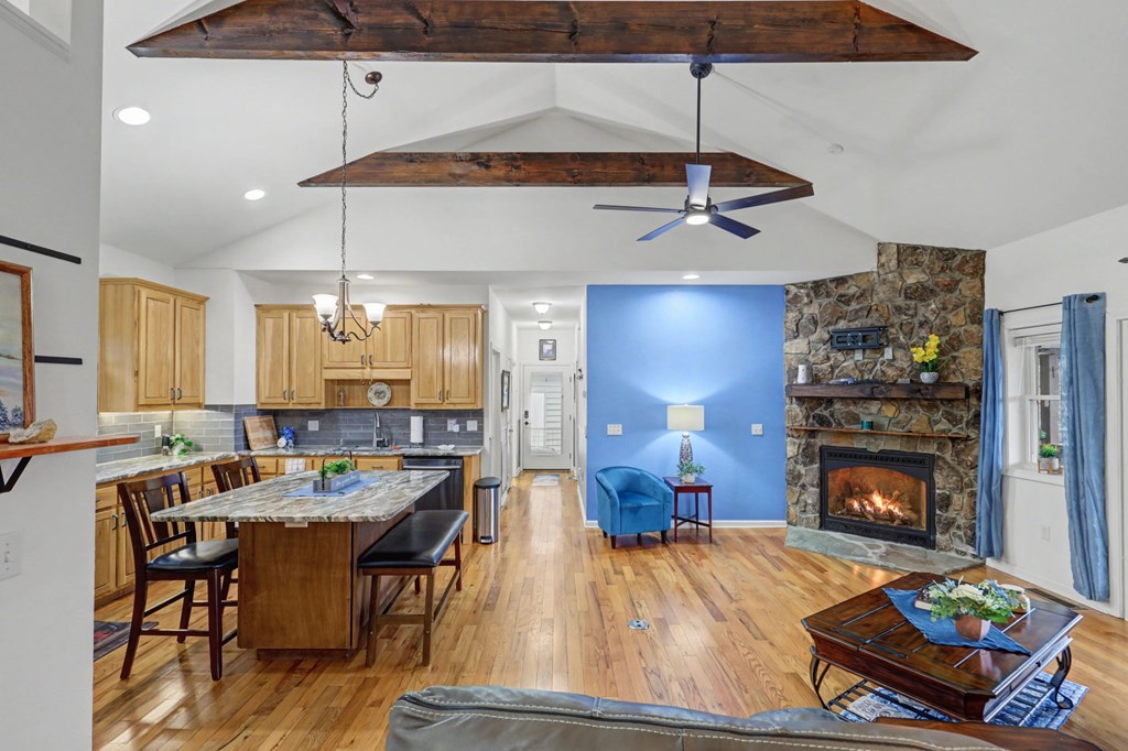 340 Country Mountain Rdg