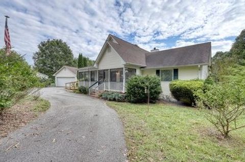 A home in Blairsville