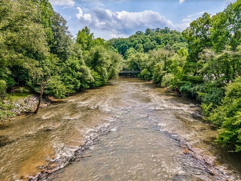 A home in Ellijay