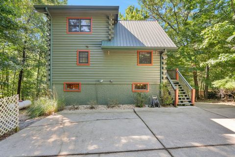 A home in Ellijay