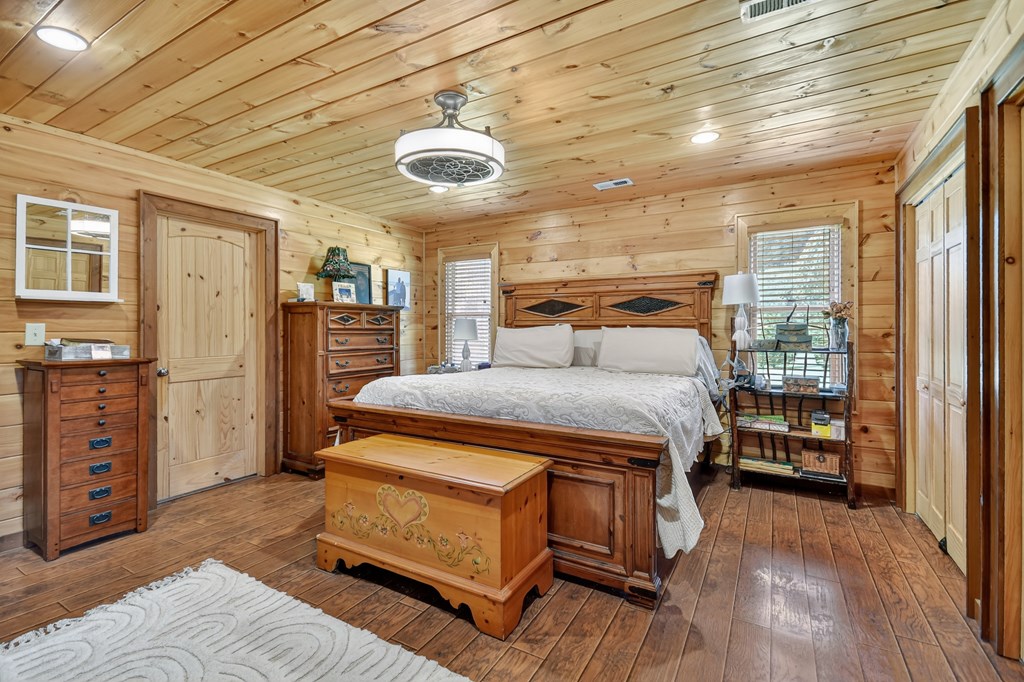 7117 Mineral Bluff Highway