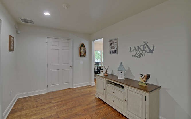Hiawassee, Georgia, 30546, United States, 6 Bedrooms Bedrooms, ,4 BathroomsBathrooms,Residential,Active,2028167