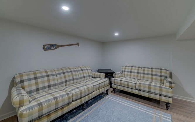 Hiawassee, Georgia, 30546, United States, 6 Bedrooms Bedrooms, ,4 BathroomsBathrooms,Residential,Active,2028167