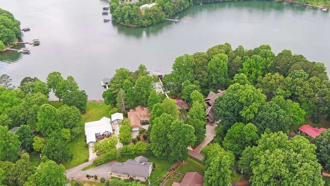 Hiawassee, Georgia, 30546, United States, 6 Bedrooms Bedrooms, ,4 BathroomsBathrooms,Residential,Active,2028167