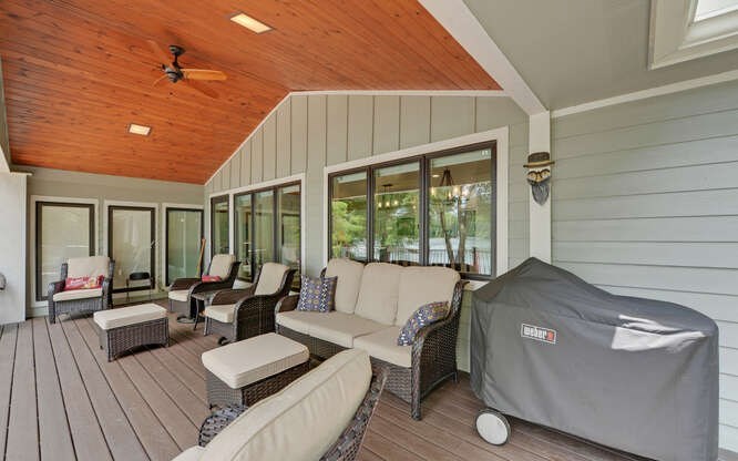 Hiawassee, Georgia, 30546, United States, 6 Bedrooms Bedrooms, ,4 BathroomsBathrooms,Residential,Active,2028167