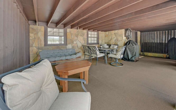 Hiawassee, Georgia, 30546, United States, 6 Bedrooms Bedrooms, ,4 BathroomsBathrooms,Residential,Active,2028167