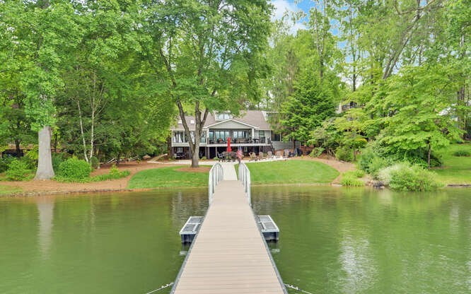 Hiawassee, Georgia, 30546, United States, 6 Bedrooms Bedrooms, ,4 BathroomsBathrooms,Residential,Active,2028167