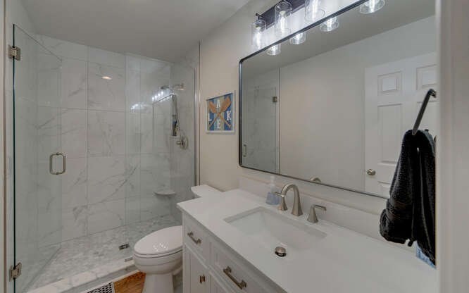 Hiawassee, Georgia, 30546, United States, 6 Bedrooms Bedrooms, ,4 BathroomsBathrooms,Residential,Active,2028167