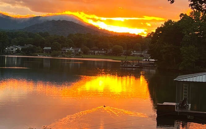 Hiawassee, Georgia, 30546, United States, 6 Bedrooms Bedrooms, ,4 BathroomsBathrooms,Residential,Active,2028167