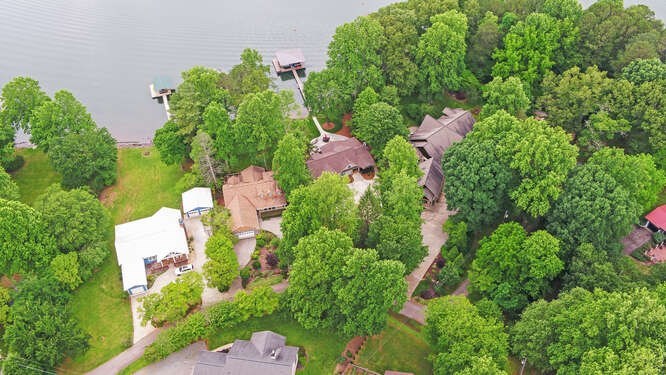 Hiawassee, Georgia, 30546, United States, 6 Bedrooms Bedrooms, ,4 BathroomsBathrooms,Residential,Active,2028167
