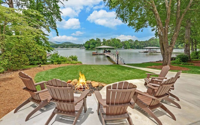 Hiawassee, Georgia, 30546, United States, 6 Bedrooms Bedrooms, ,4 BathroomsBathrooms,Residential,Active,2028167