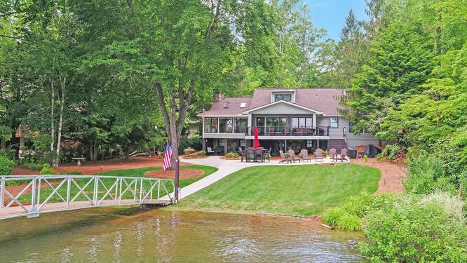 Hiawassee, Georgia, 30546, United States, 6 Bedrooms Bedrooms, ,4 BathroomsBathrooms,Residential,Active,2028167