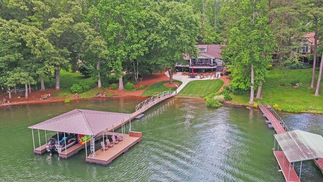 Hiawassee, Georgia, 30546, United States, 6 Bedrooms Bedrooms, ,4 BathroomsBathrooms,Residential,Active,2028167