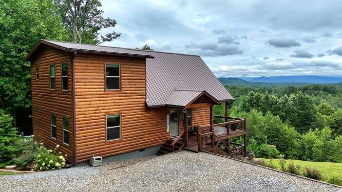 739 Carolina Fox Circle