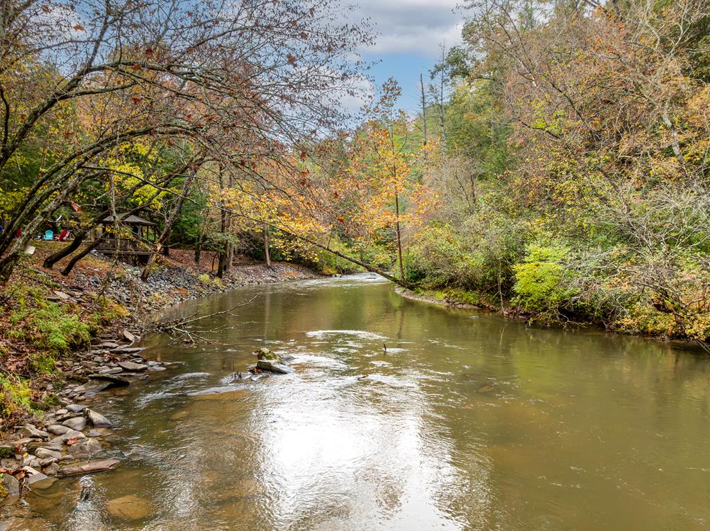 1800 Hicks Ford Road