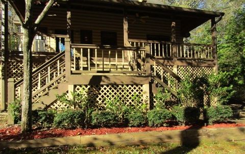 A home in Mineral Bluff