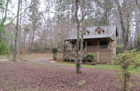 A home in Mineral Bluff