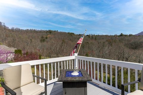 A home in Hayesville