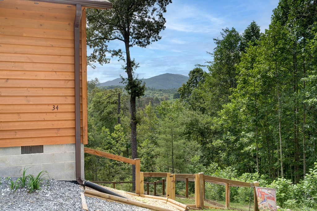 34 Hardwood Trail