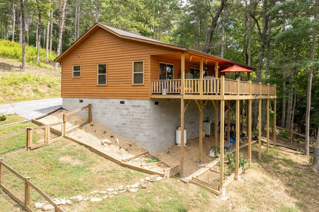 34 Hardwood Trail