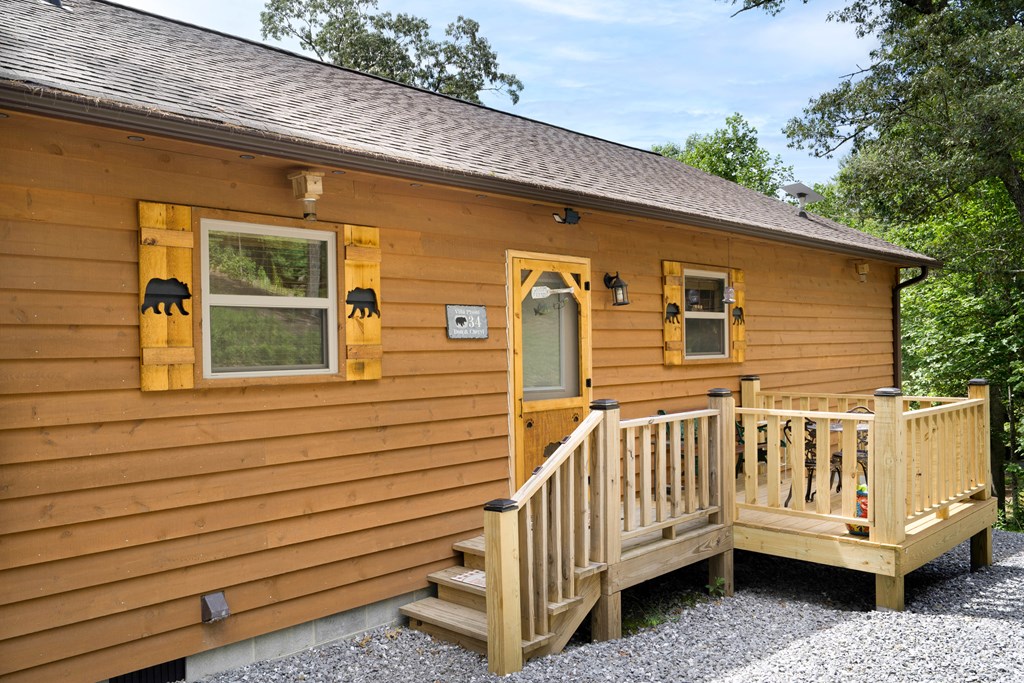 34 Hardwood Trail