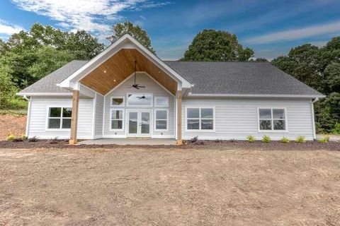 A home in Blairsville