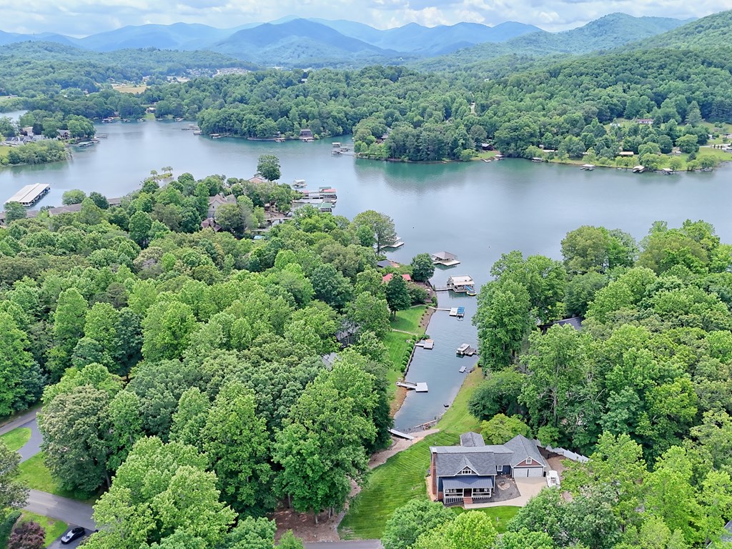 520 Long View Drive