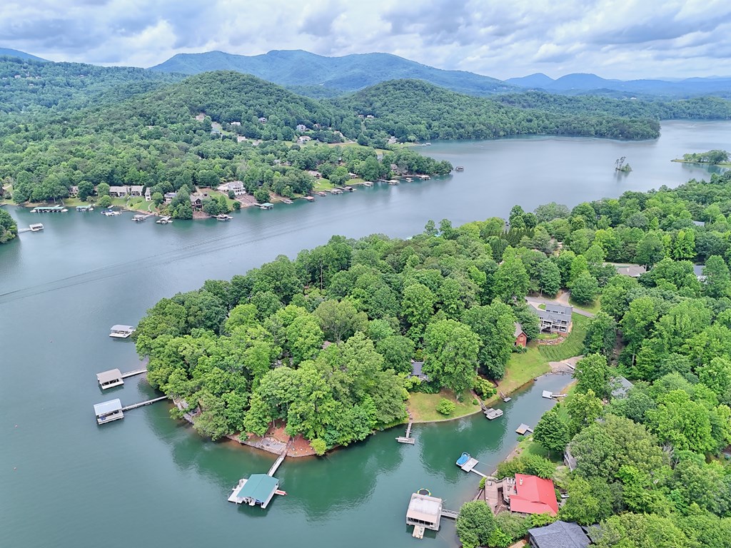 520 Long View Drive