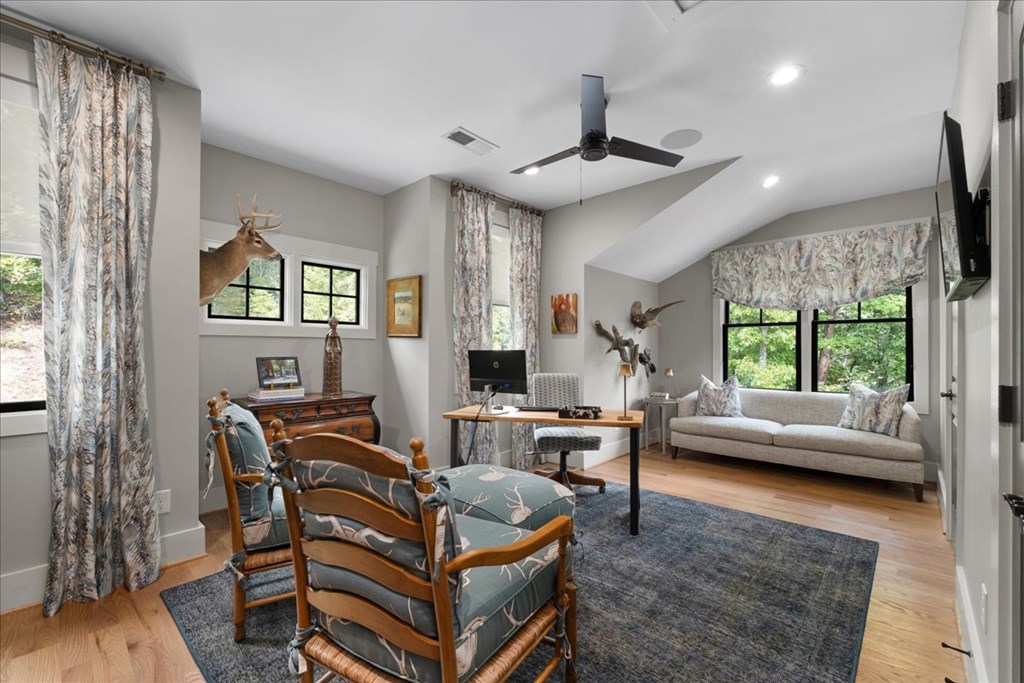 Ellijay, Georgia, 30540, United States, 5 Bedrooms Bedrooms, ,7 BathroomsBathrooms,Residential,Active,2041495