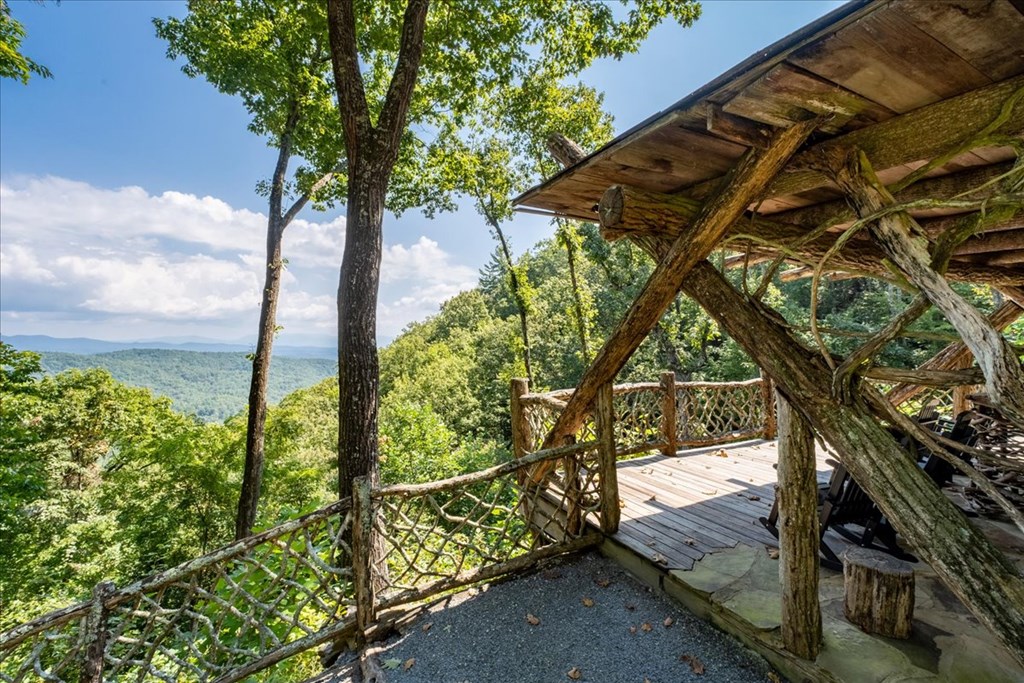 Ellijay, Georgia, 30540, United States, 5 Bedrooms Bedrooms, ,7 BathroomsBathrooms,Residential,Active,2041495
