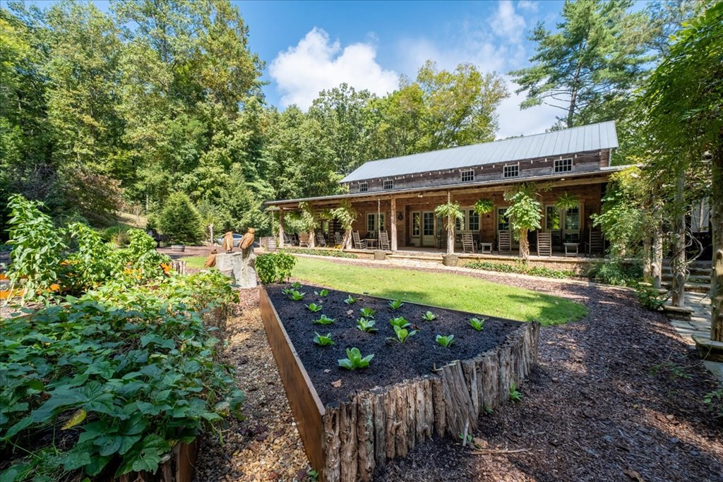 Ellijay, Georgia, 30540, United States, 5 Bedrooms Bedrooms, ,7 BathroomsBathrooms,Residential,Active,2041495
