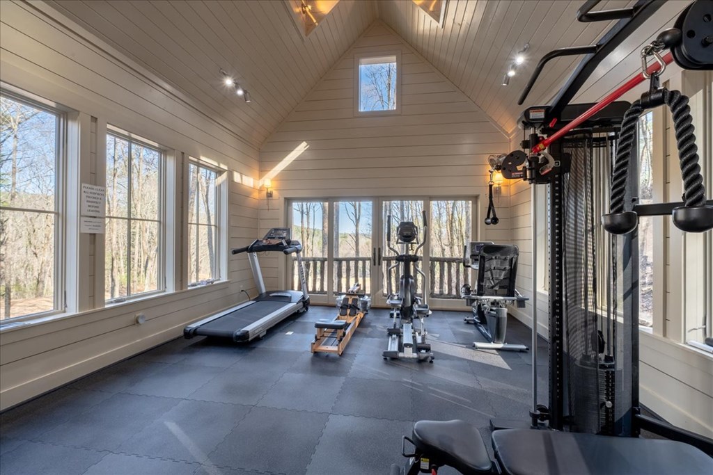 Ellijay, Georgia, 30540, United States, 5 Bedrooms Bedrooms, ,7 BathroomsBathrooms,Residential,Active,2041495