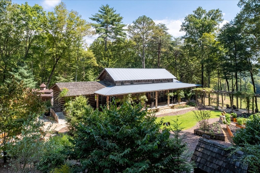 Ellijay, Georgia, 30540, United States, 5 Bedrooms Bedrooms, ,7 BathroomsBathrooms,Residential,Active,2041495