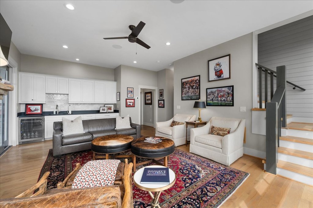 Ellijay, Georgia, 30540, United States, 5 Bedrooms Bedrooms, ,7 BathroomsBathrooms,Residential,Active,2041495