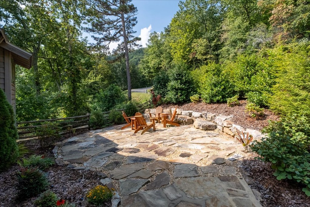 Ellijay, Georgia, 30540, United States, 5 Bedrooms Bedrooms, ,7 BathroomsBathrooms,Residential,Active,2041495