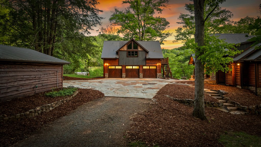 Cherry Log, Georgia, 30522, United States, 5 Bedrooms Bedrooms, ,5 BathroomsBathrooms,Residential,Active,2045528