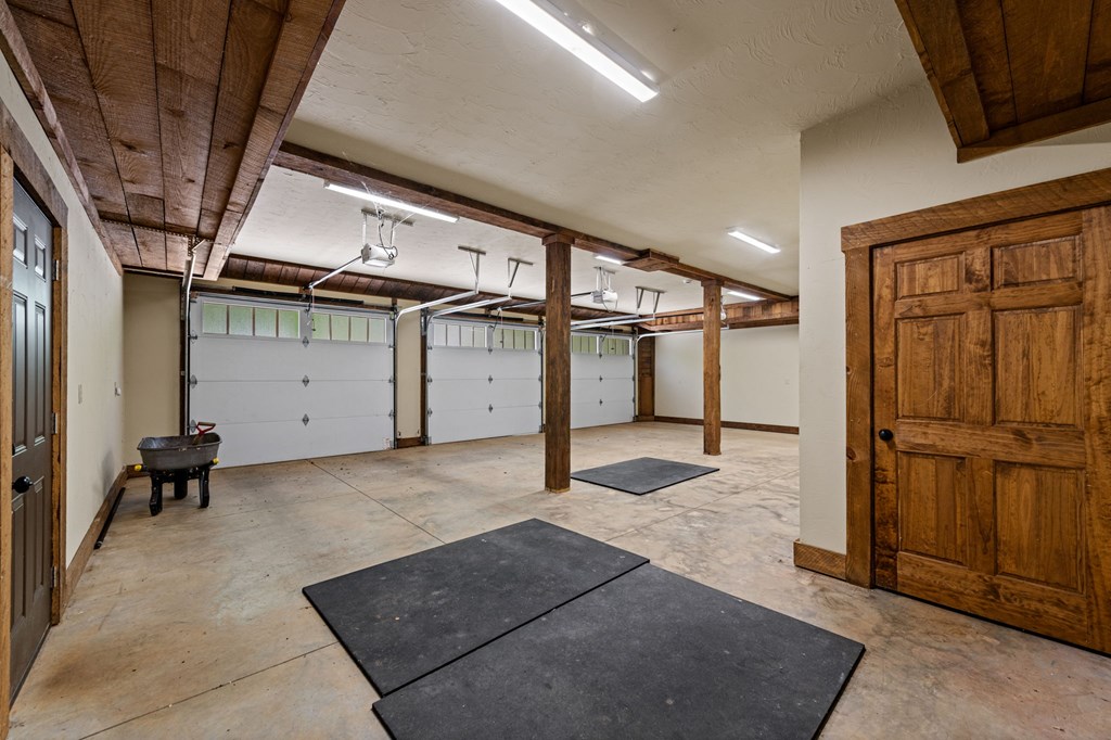 Cherry Log, Georgia, 30522, United States, 5 Bedrooms Bedrooms, ,5 BathroomsBathrooms,Residential,Active,2045528