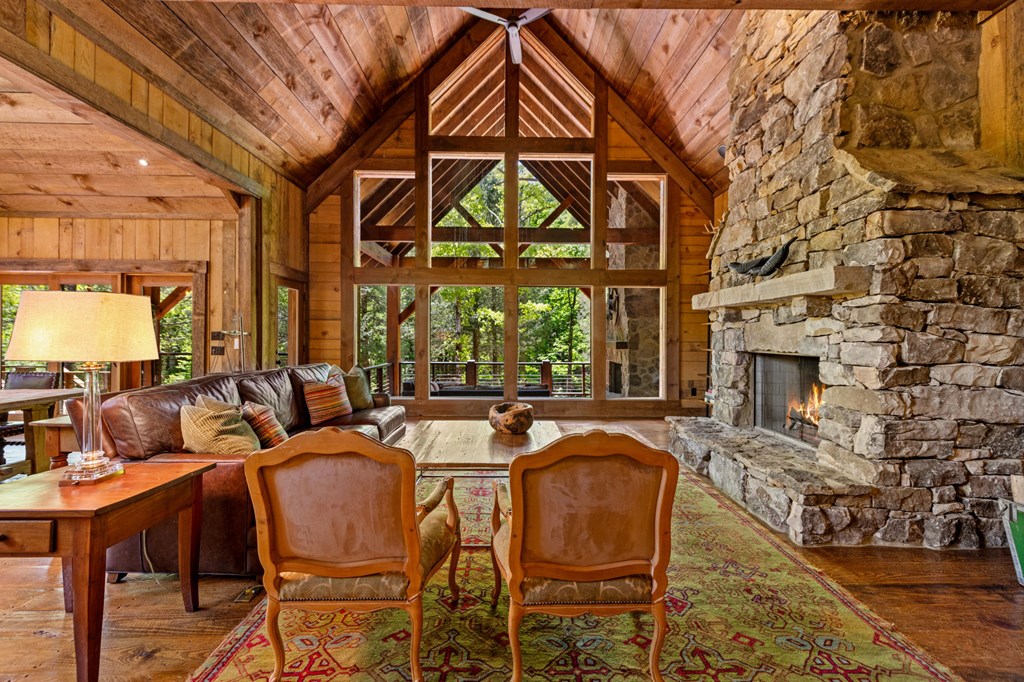 Cherry Log, Georgia, 30522, United States, 5 Bedrooms Bedrooms, ,5 BathroomsBathrooms,Residential,Active,2045528