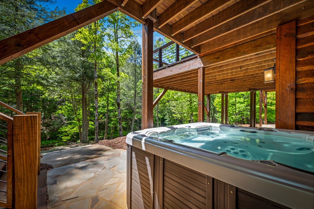 Cherry Log, Georgia, 30522, United States, 5 Bedrooms Bedrooms, ,5 BathroomsBathrooms,Residential,Active,2045528