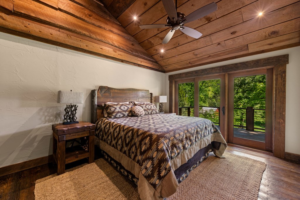 Cherry Log, Georgia, 30522, United States, 5 Bedrooms Bedrooms, ,5 BathroomsBathrooms,Residential,Active,2045528