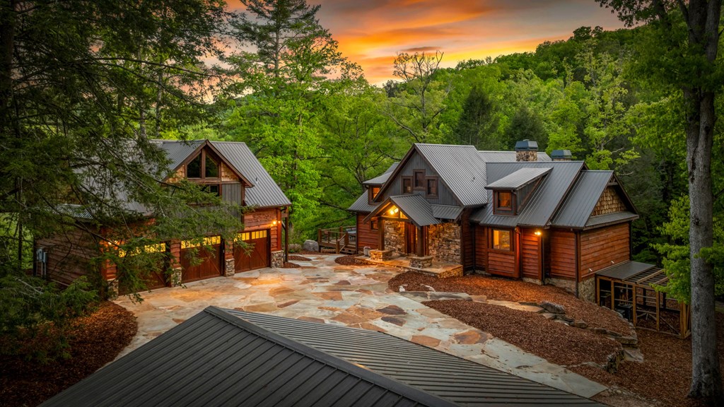 Cherry Log, Georgia, 30522, United States, 5 Bedrooms Bedrooms, ,5 BathroomsBathrooms,Residential,Active,2045528
