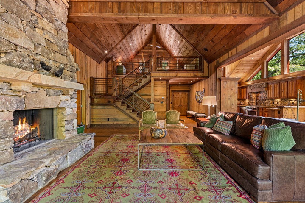 Cherry Log, Georgia, 30522, United States, 5 Bedrooms Bedrooms, ,5 BathroomsBathrooms,Residential,Active,2045528