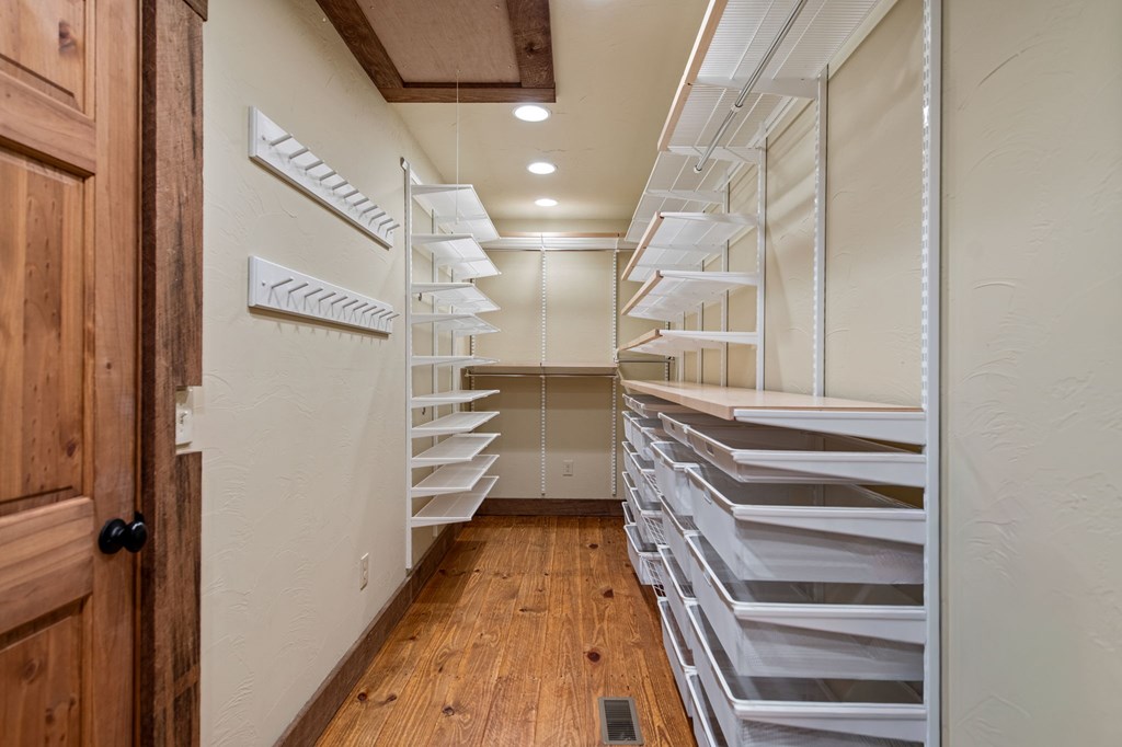 Cherry Log, Georgia, 30522, United States, 5 Bedrooms Bedrooms, ,5 BathroomsBathrooms,Residential,Active,2045528