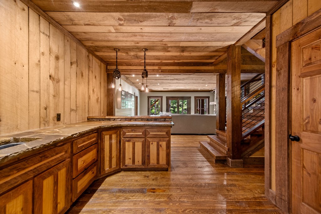 Cherry Log, Georgia, 30522, United States, 5 Bedrooms Bedrooms, ,5 BathroomsBathrooms,Residential,Active,2045528