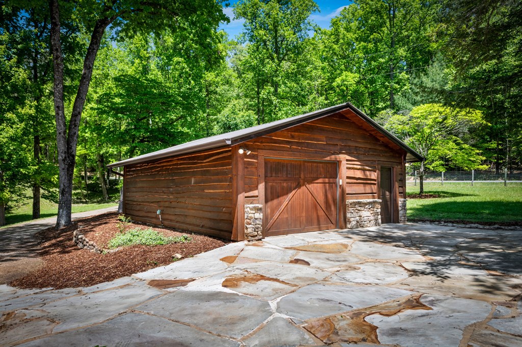 Cherry Log, Georgia, 30522, United States, 5 Bedrooms Bedrooms, ,5 BathroomsBathrooms,Residential,Active,2045528