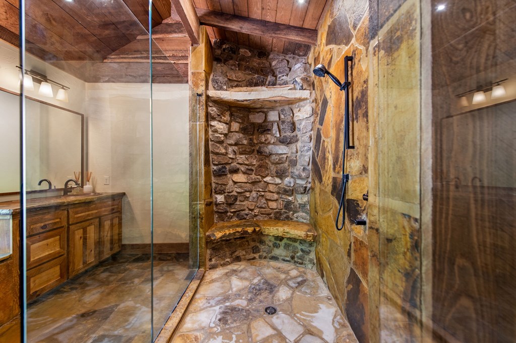 Cherry Log, Georgia, 30522, United States, 5 Bedrooms Bedrooms, ,5 BathroomsBathrooms,Residential,Active,2045528